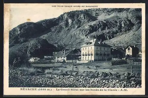 AK Névache, Le Grand Hotel sur les bords de la Clarée