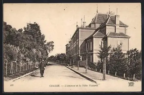 AK Grasse, L`Avenue et la Villa Victoria