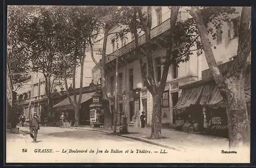 AK Grasse, Le Boulevard du Jeu de Ballon et le Thèatre