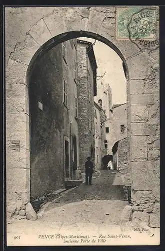 AK Vence /Alpes-Maritimes, Rue Saint-Vèran, ancienne Porte de Ville