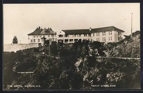 AK Waitomo, The Hostel