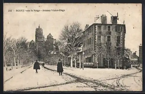 AK Rodez, Avenue Victor-Hugo sous la Neige