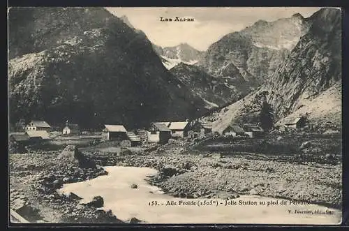 AK Aile Froide, Jolie Station au pied du Pelvoux