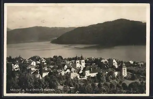 AK Millstatt am See, Ortsansicht mit See und Bergen