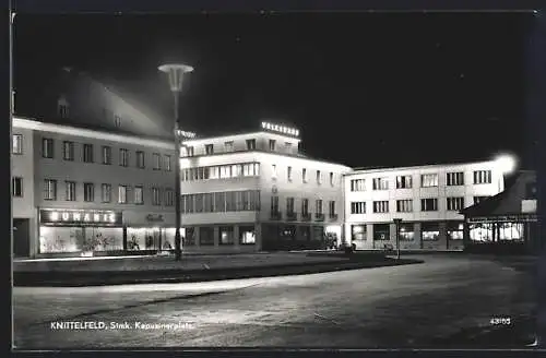 AK Knittelfeld /Stmk., Kapuzinerplatz bei Nacht