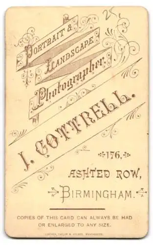 Fotografie J. Cottrell, Birmingham, Ashted Row 176, Eleganter Herr in dunklem Anzug