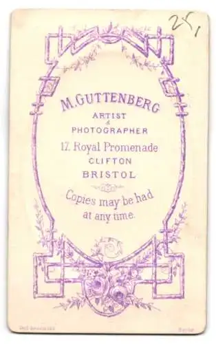 Fotografie M. Guttenberg, Bristol, Royal Promenade 17, Porträt eines jungen Mannes mit Backenbart