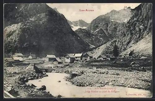 AK Aile Froide, Jolie Station au pied du Pelvoux