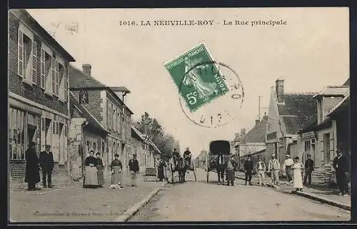 AK La Neuville-Roy, La rue principale, Strassenpartie