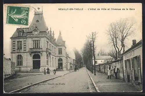 AK Neuilly-en-Thelle, L`Hôtel de Ville et l`Avenue de la Gare