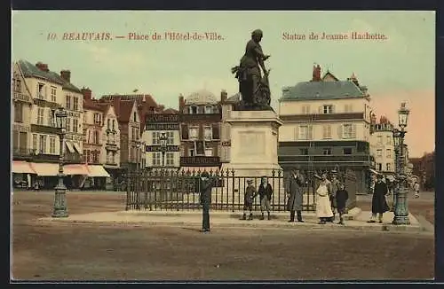 AK Beauvais, Place de l`Hôtel-de-Ville et Statue de Jeanne Hachette