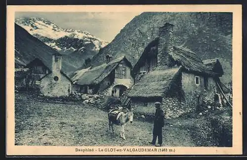 AK Le Clot-en-Valgaudemar /Dauphiné, Mann mit Lastesel