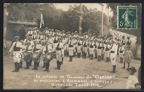 Foto-AK Hermance, La colonie de Vacances du Chantier en excursion 1910