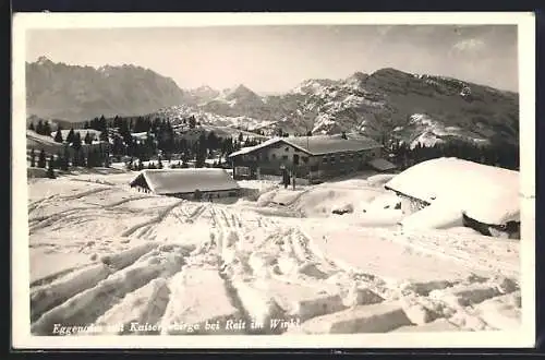 AK Reit im Winkl, Eggenalm mit Kaisergebirge im Schnee