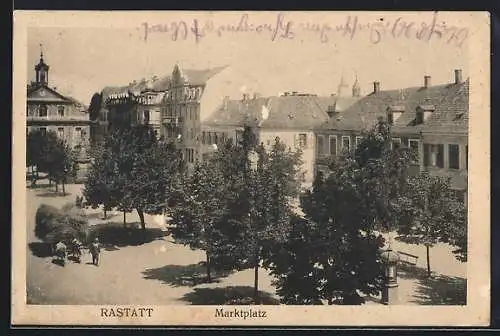 AK Rastatt, Marktplatz mit Heuwagen