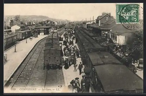 AK Compiègne, La Gare