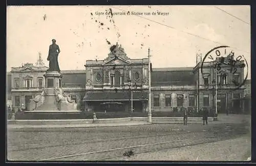 AK Louvain, Gare et Statue van de Weyer