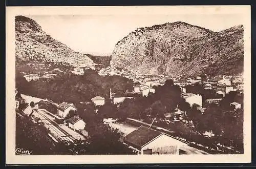AK Anduze /Gard, Vue générale, Porte des Cévennes