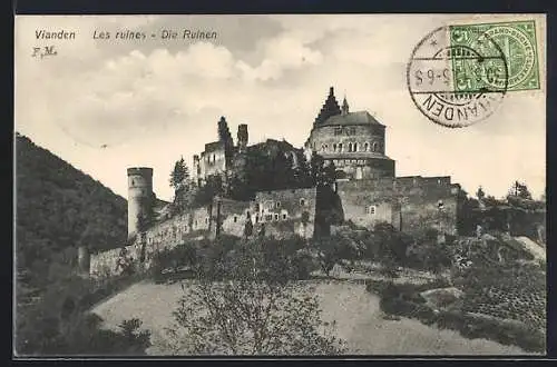 AK Vianden, les Ruines