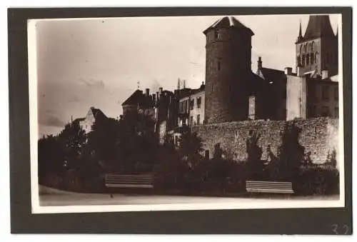 8 Fotografien unbekannter Fotograf, Ansicht Tallinn / Reval, Panorama, Hafen, Marktplatz, Stadtmauer u.a.