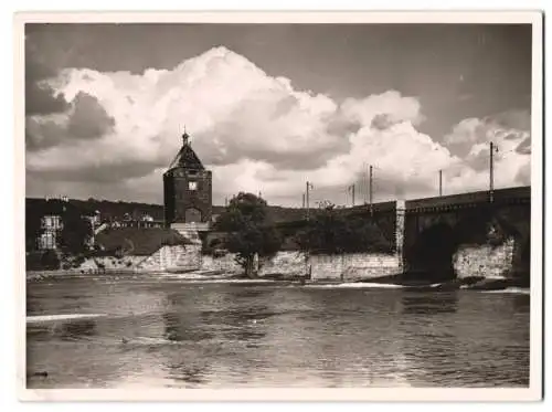 Fotografie unbekannter Fotograf, Ansicht Esslingen, Neckarbrücke mit Brückenturm