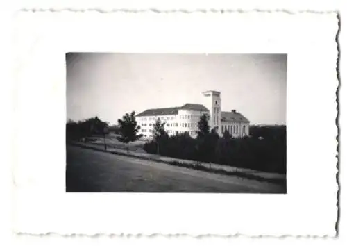 Fotografie unbekannter Fotograf, Ansicht Tallinn / Estland, Schule - Schulgebäude 1939