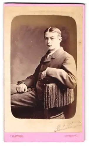 Fotografie J. Hawke, Plymouth, George Street 8, Portrait eines jungen Mannes