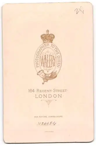 Fotografie Walery, London, Regent Street 164, Porträt eines älteren Mannes mit Schnurrbart