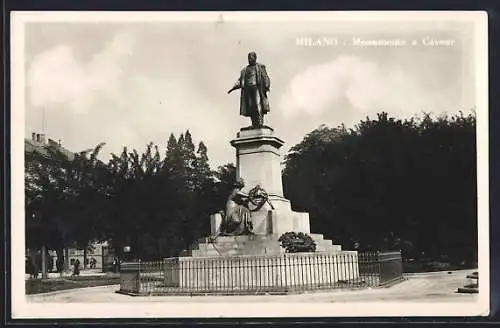 AK Milano, Monumento a Cavour