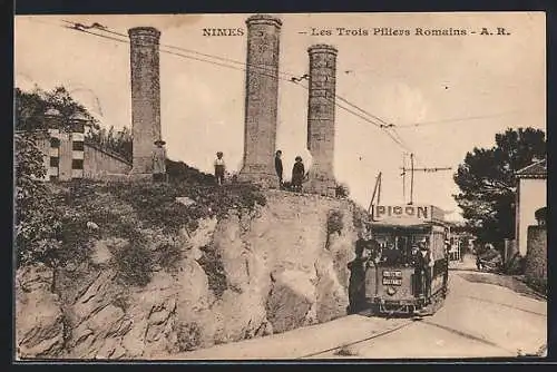 AK Nimes, Les Trois PIliers Romains, Strassenbahn