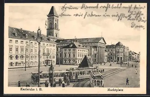 AK Karlsruhe i. B., Marktplatz mit Strassenbahn