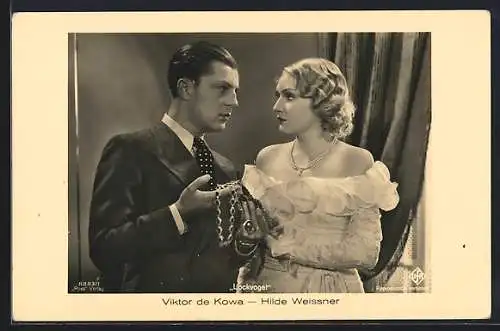 AK Schauspieler Viktor de Kowa und Hilde Weissner in einer Filmszene