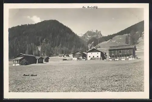 AK Arosa, Amselfluh /Landwassertal, Ortsansicht mit Bergspitze im Hintergrund