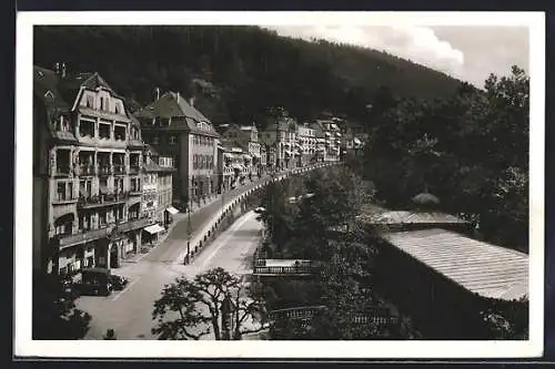 AK Wildbad im Schwarzwald, Olgastrasse mit alter Wandelhalle