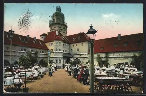 AK Leipzig, Intern. Baufachausstellung 1913, Leipzig um 1800, Hof der Pleissenburg