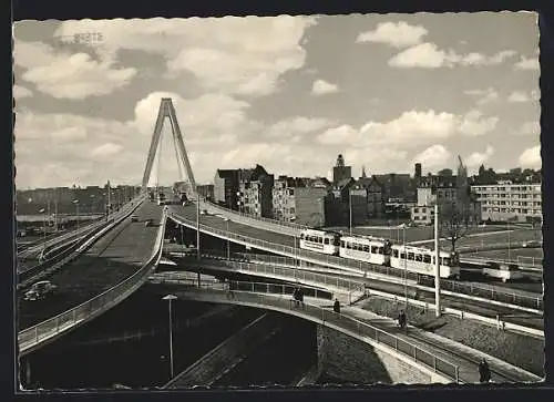 AK Köln, Blick auf die Zubringer der Severinsbrücke mit Strassenbahn