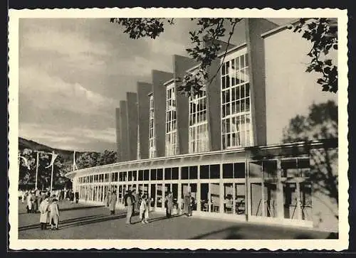 AK Freiburg / Breisgau, Blick auf die neue Stadthalle