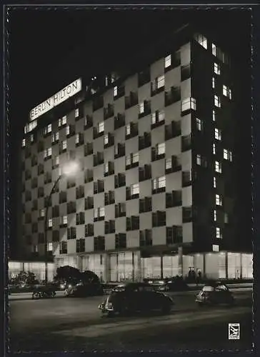 AK Berlin, Hilton-Hotel bei Nacht