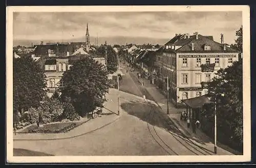 AK Kehl am Rhein, Strasse, Deutsche Bank und Disconto Gesellschaft aus der Vogelschau