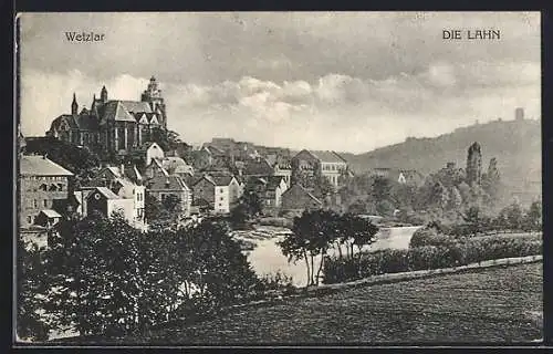 AK Wetzlar, Blick über die Lahn auf die Kirche