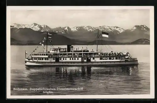 AK Bodensee, Doppelschrauben-Dieselmotorschiff Allgäu mit Bergblick