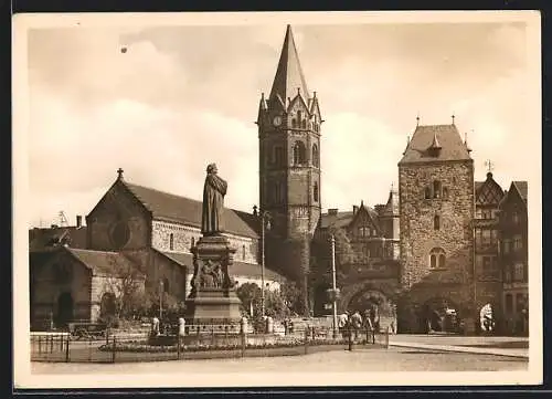 AK Eisenach, Karlsplatz mit Lutherdenkmal