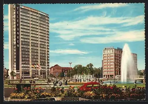 AK Berlin-Charlottenburg, Ernst-Reuter-Platz mit Telefunken-Hochhaus