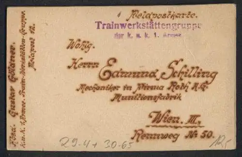 Holzbrand-Imitations-AK Soldat der ersten Armee bei einer Schussübung auf eine Puppe