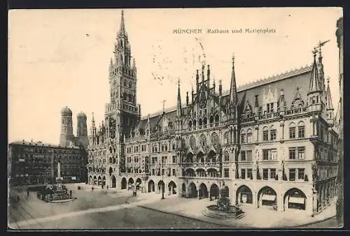 AK München, Rathaus mit Frauenkirche und Fischerbrunnen