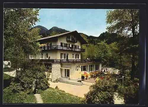 AK Oberaudorf, Alpenkurhaus Heilbad Trissl mit Terrasse