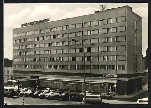 AK Schwerin, Hotel Stadt Schwerin aus der Vogelschau