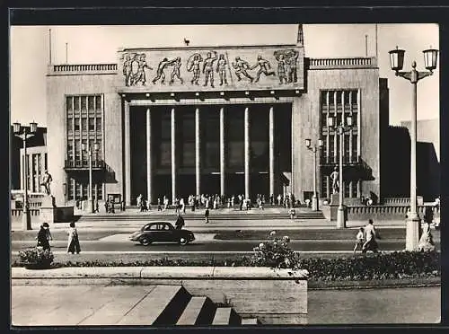 AK Berlin-Friedrichshain, Karl-Marx-Allee, Zentraler Klub der Jugend und Sportler