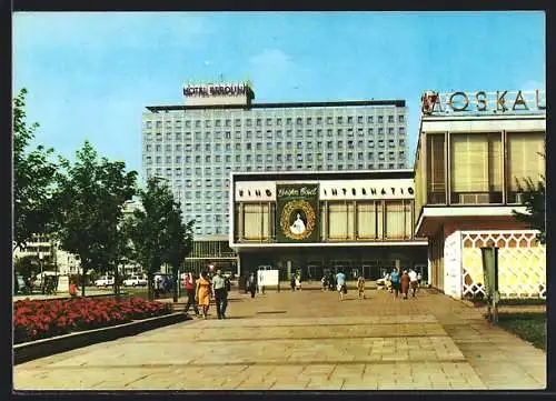 AK Berlin, moderne Architektur, das Hotel Berolina vom Kino International gesehen