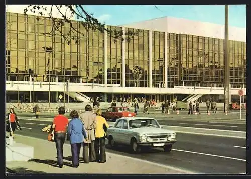 AK Berlin, Palast der Republik, Automobile